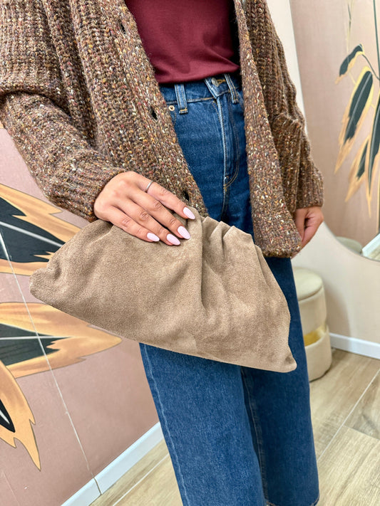 pochette in camoscio misura large - SABBIA