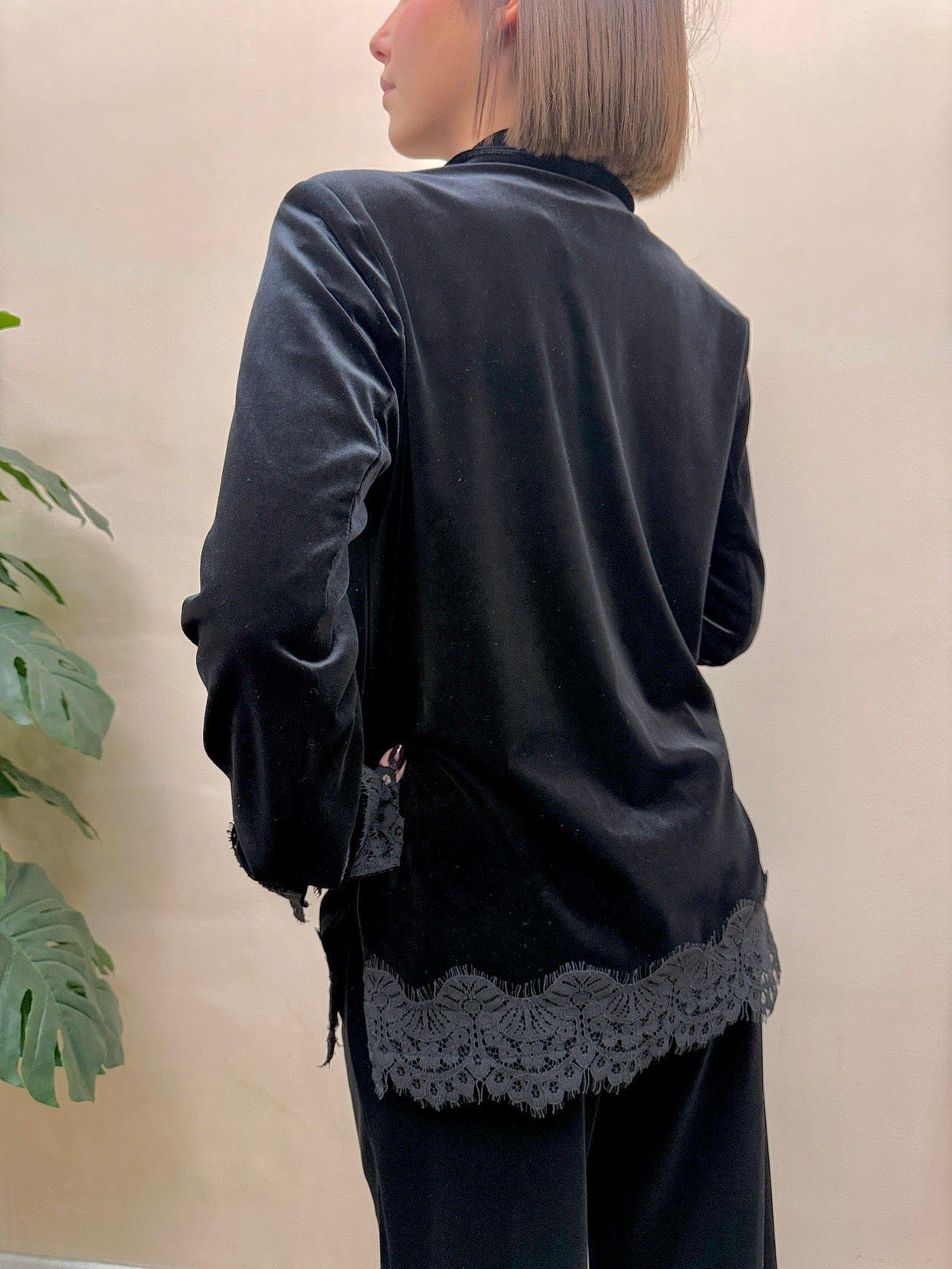 Giacca velluto c/pizzo - NERO