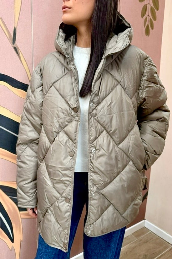 Piumino over con cappuccio - FANGO