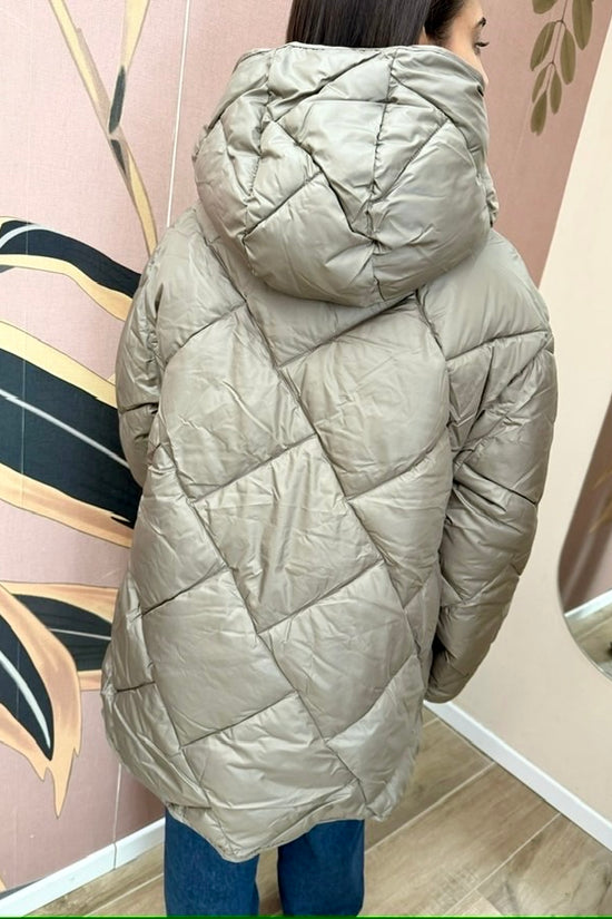 Piumino over con cappuccio - FANGO