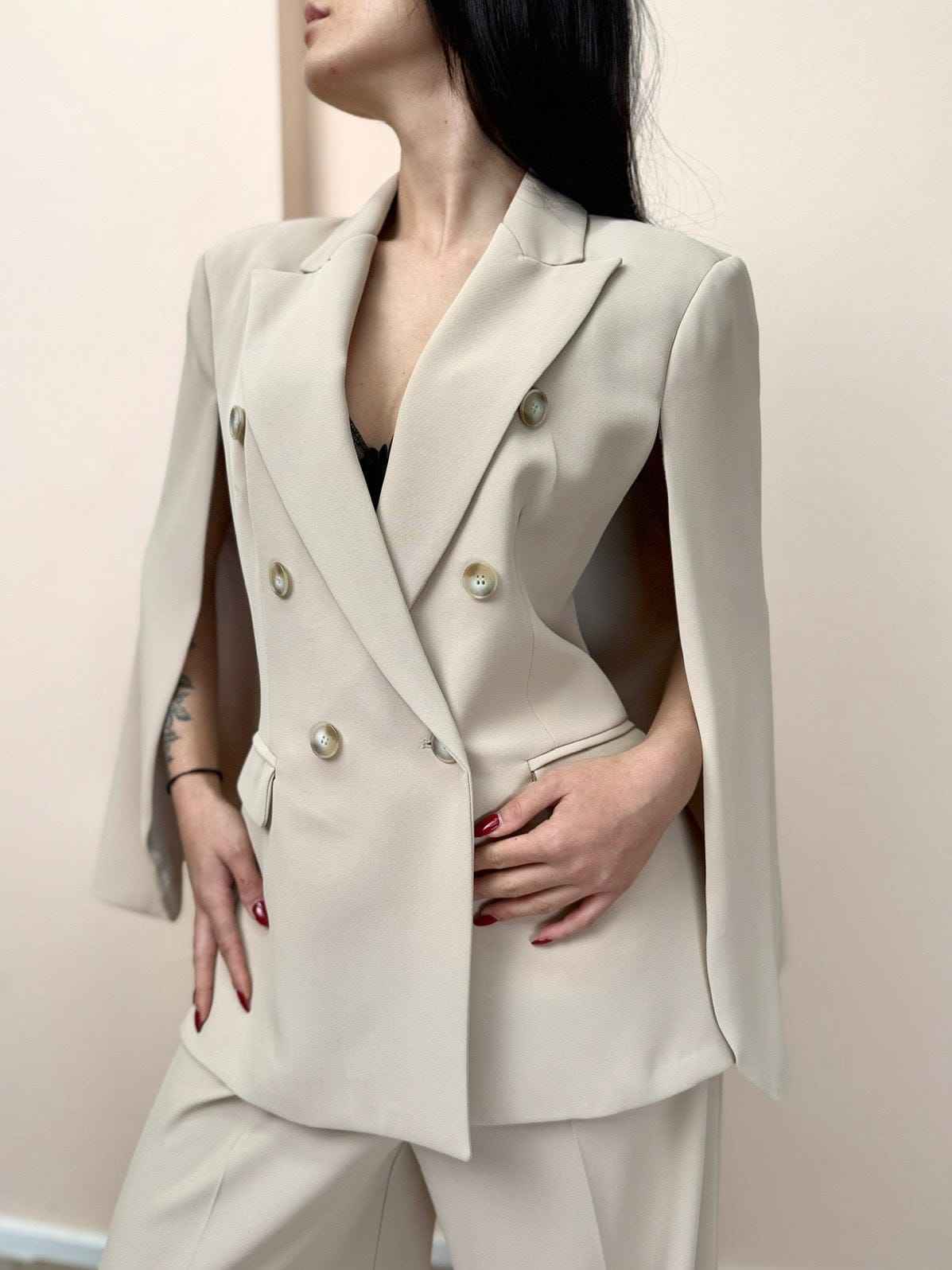 Tailleur c/giacca mantella - BURRO