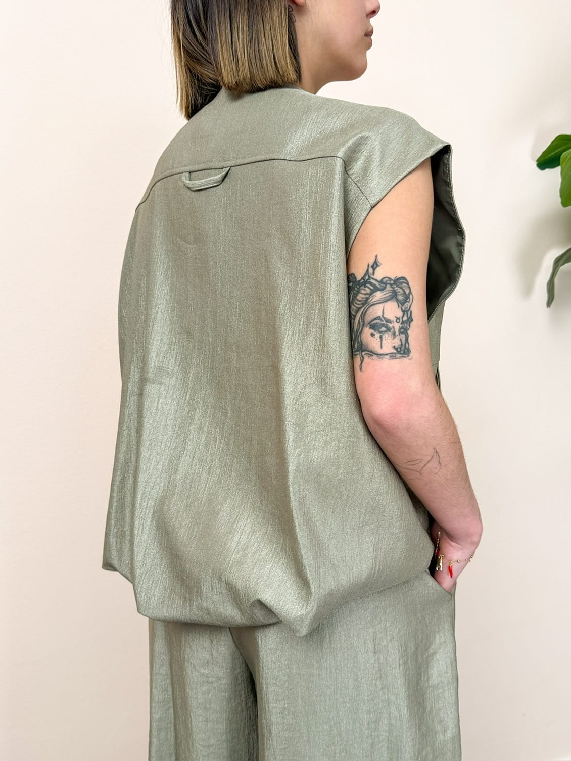 Gilet con bottoni - FANGO