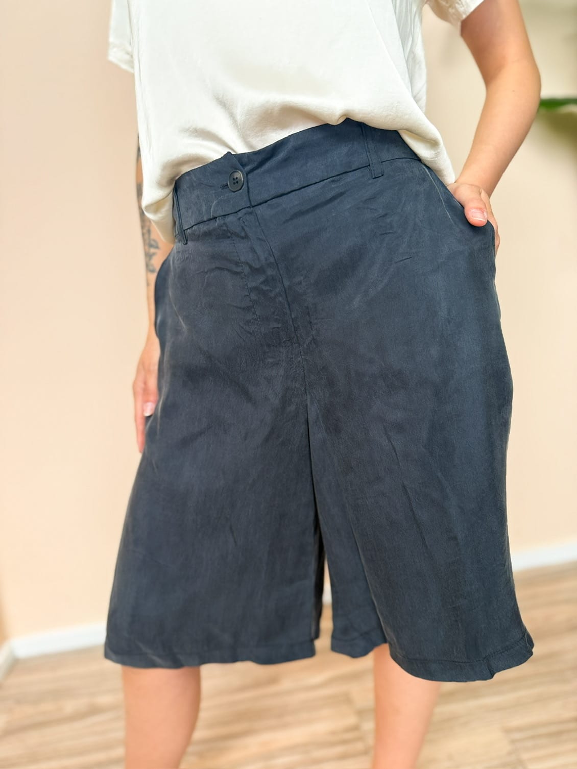 Bermuda in cupro - NERO