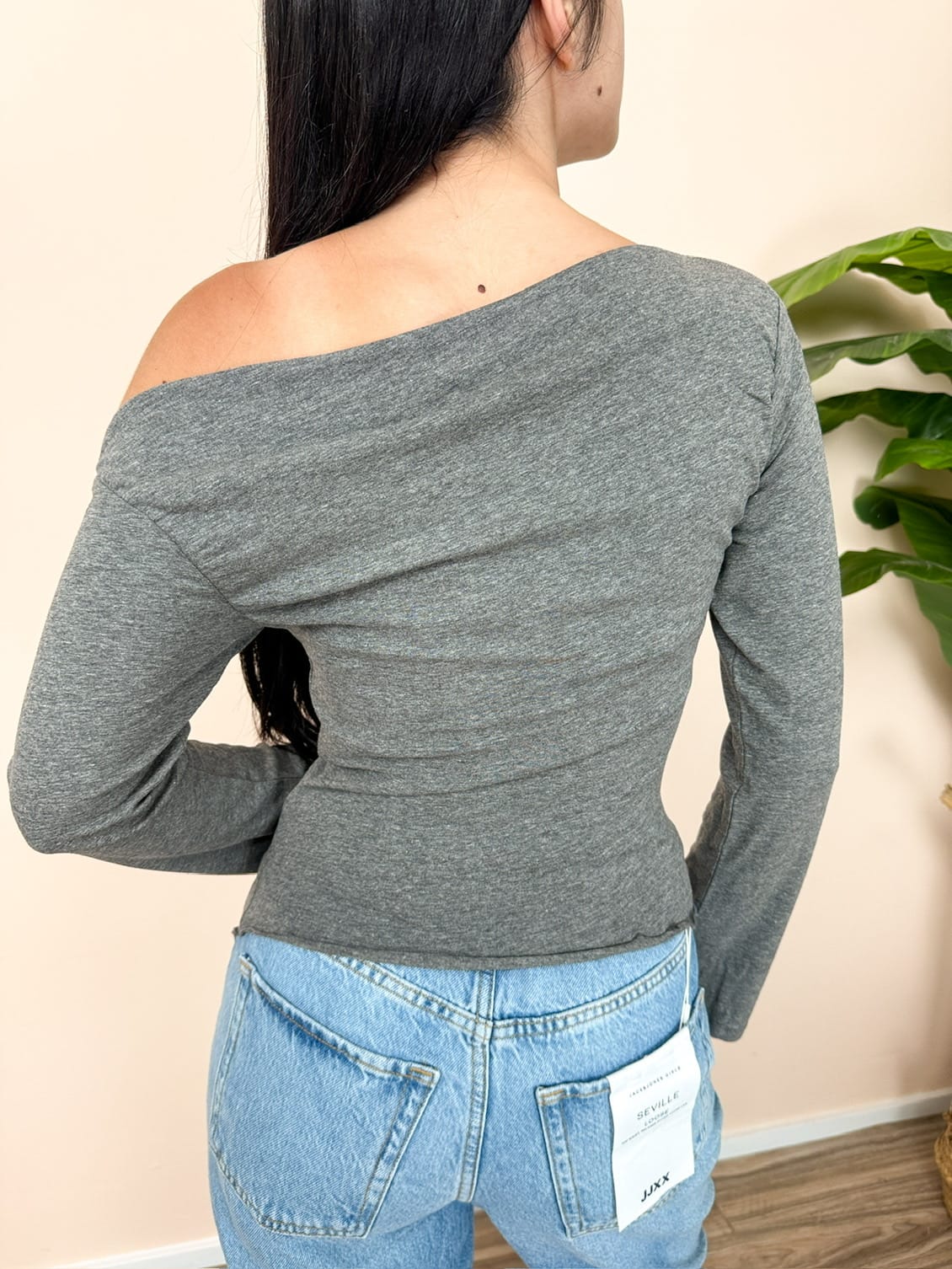 Maglia Thea collo asimmetrico - GRIGIO