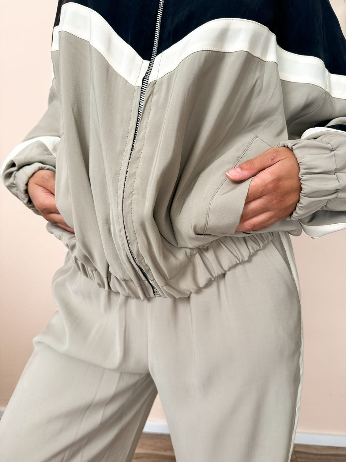 Bomber fantasia in viscosa - NERO/GRIGIO