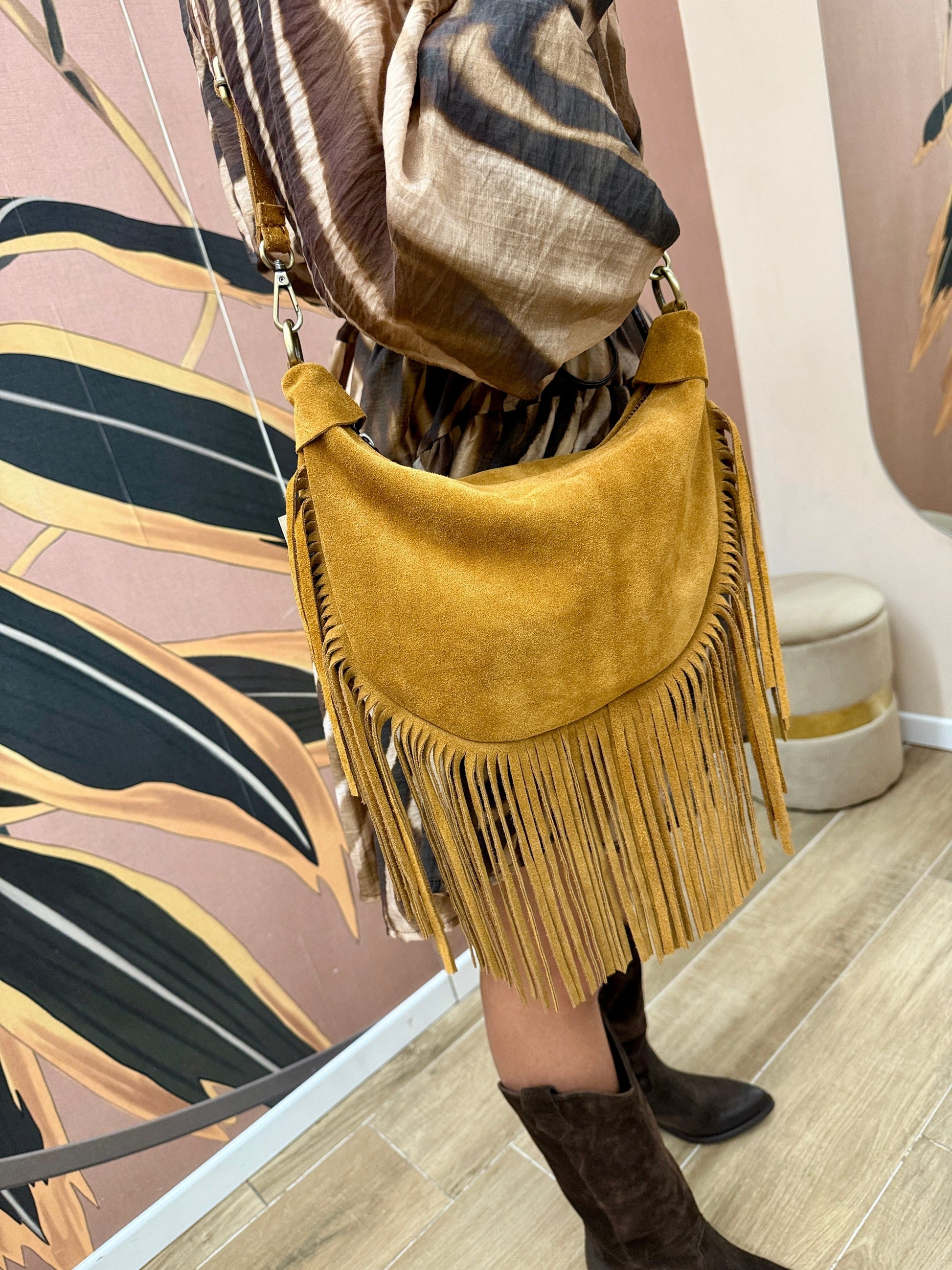 Borsa tracolla con frange - CUOIO