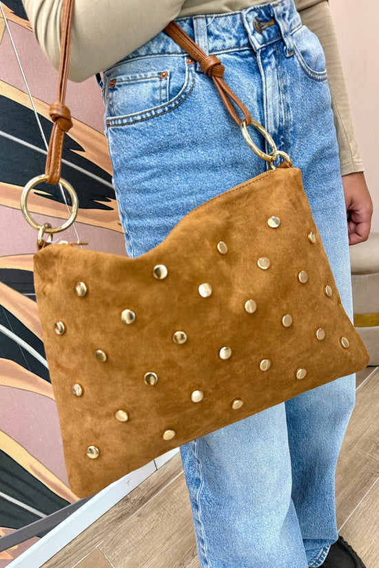 Pochette con borchie in camoscio - CUOIO