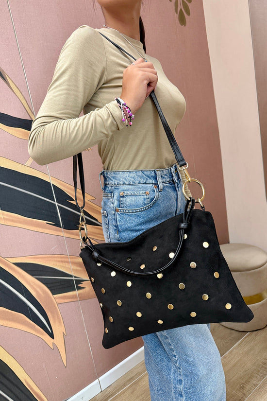 Pochette con borchie in camoscio - NERO