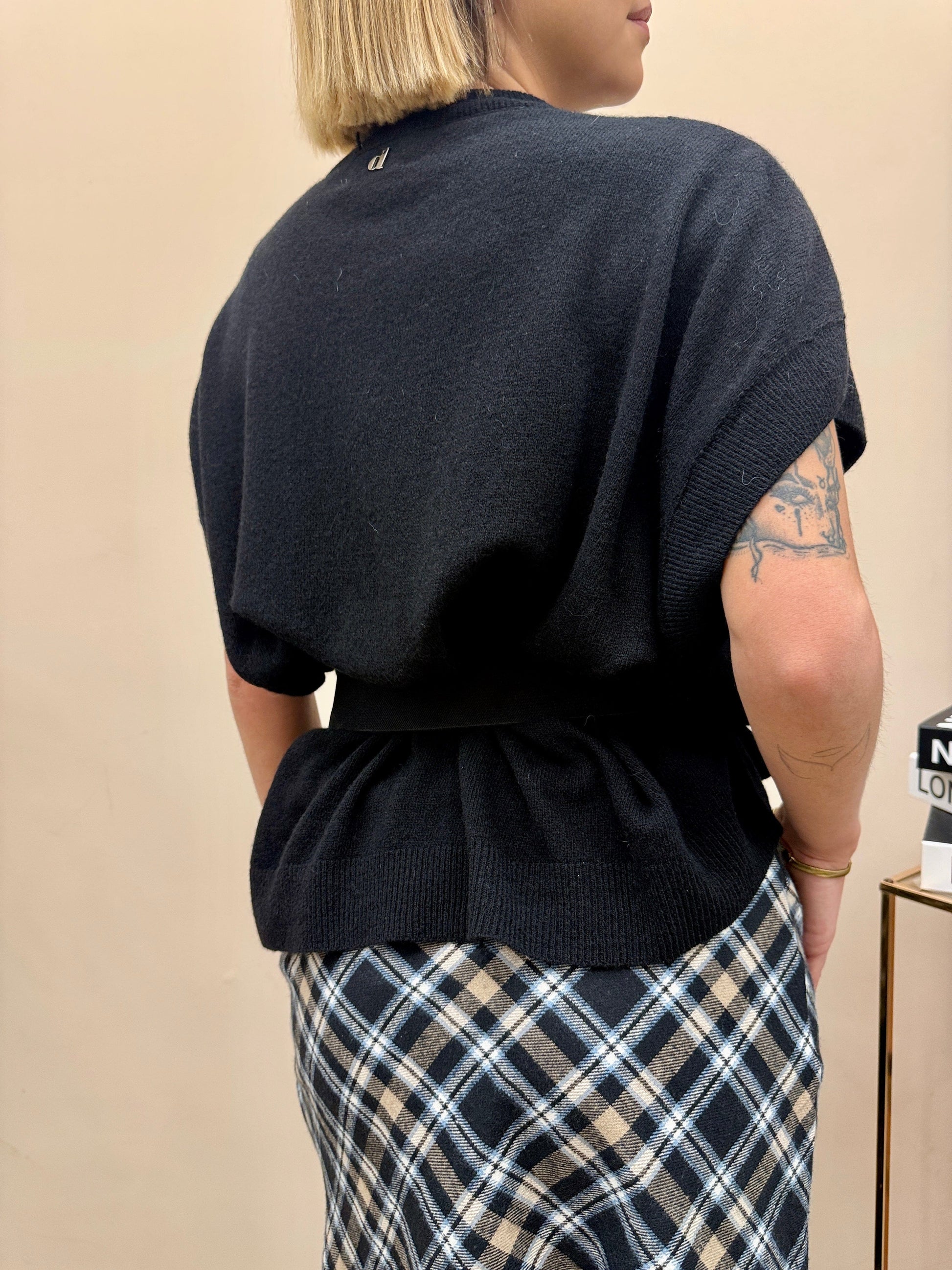 Pull smanicato - NERO