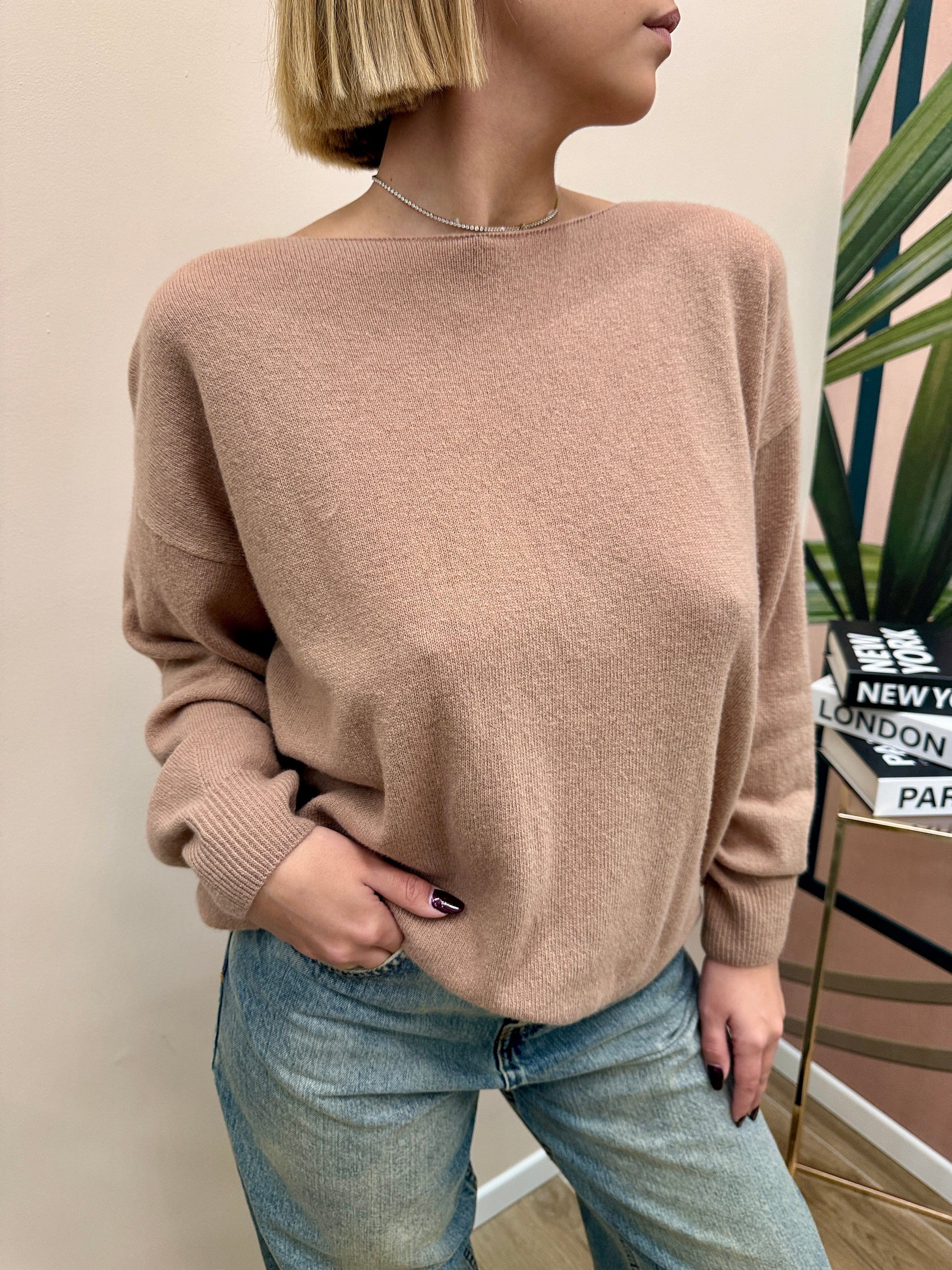 Pull con fiocchi dietro - CAMMELLO