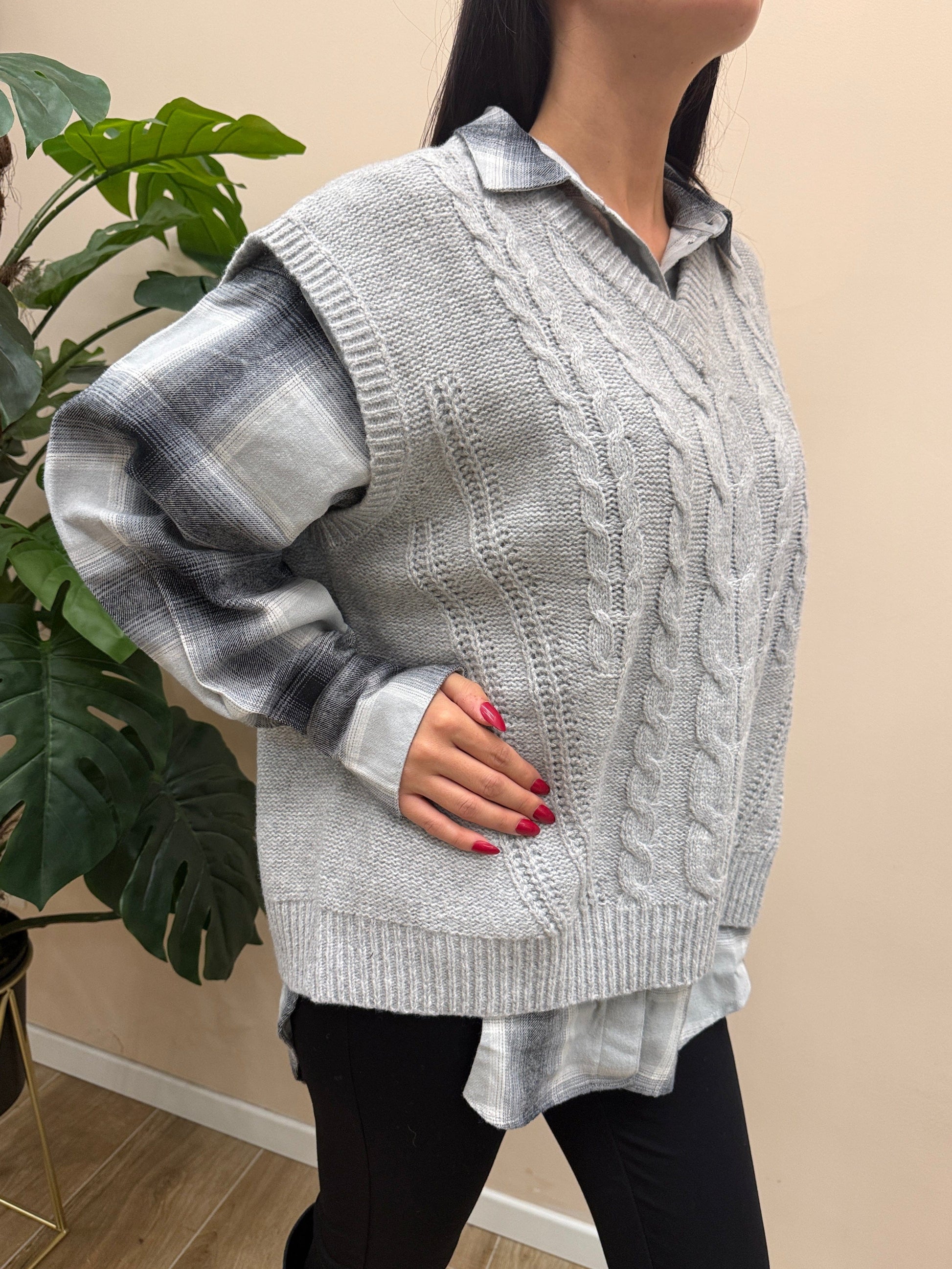gilet con treccia modello over - GRIGIO