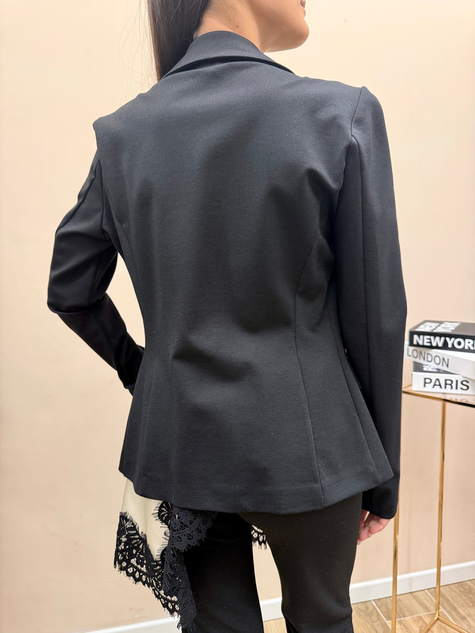 Giacca slim due bottoni - NERO